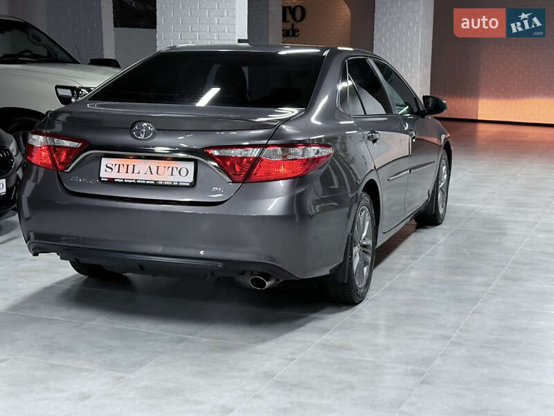 Седан Toyota Camry 2016 в Одессе