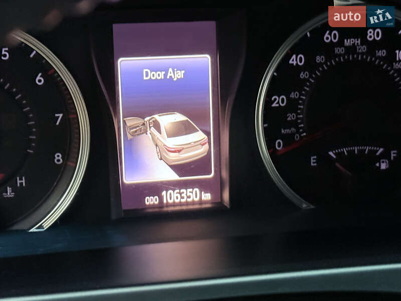Седан Toyota Camry 2016 в Одессе