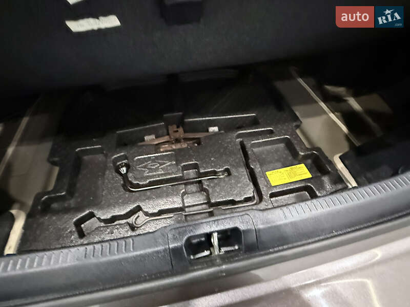 Седан Toyota Camry 2016 в Одессе