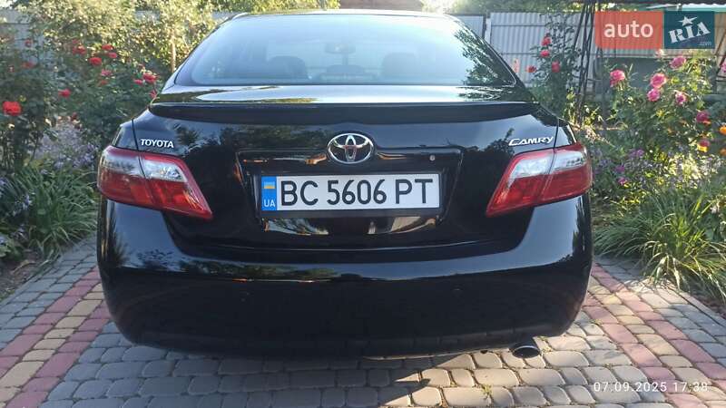 Седан Toyota Camry 2006 в Виннице