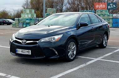 Седан Toyota Camry 2015 в Києві