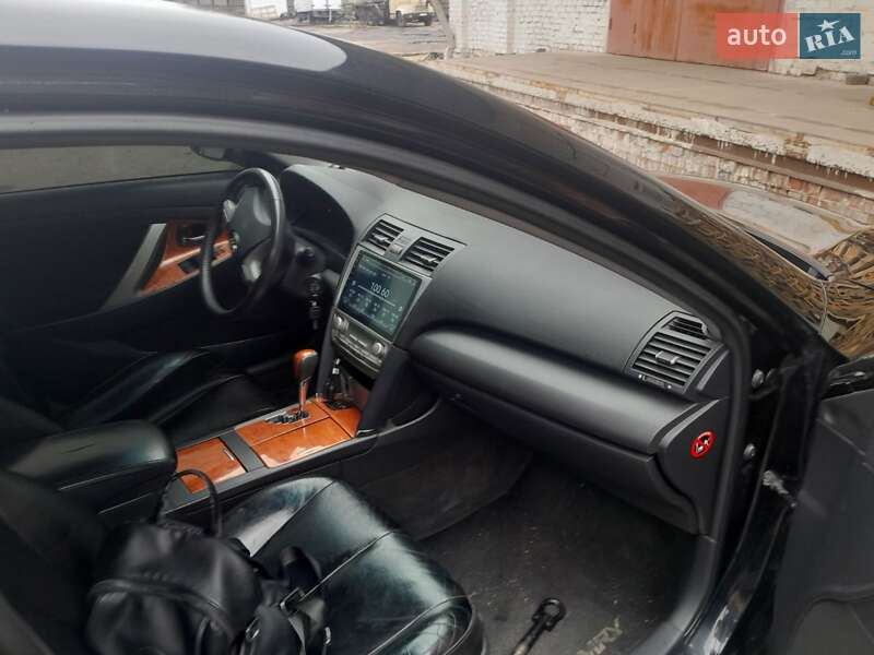 Седан Toyota Camry 2006 в Лубнах