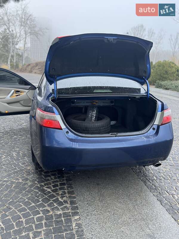 Седан Toyota Camry 2007 в Днепре