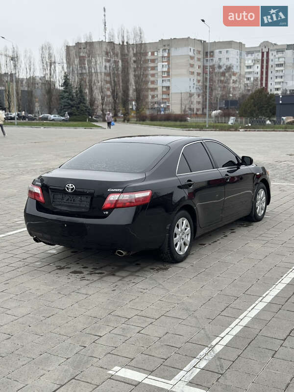 Седан Toyota Camry 2008 в Черкассах