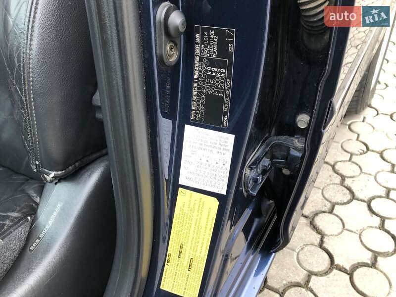 Седан Toyota Camry 2005 в Черновцах