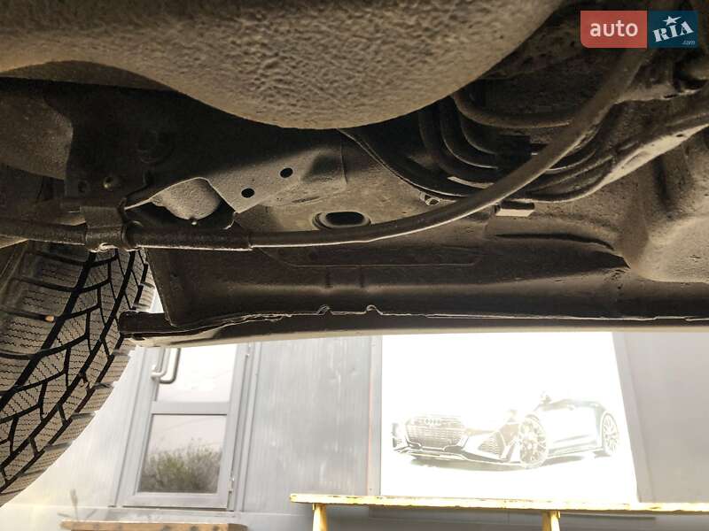 Седан Toyota Camry 2005 в Черновцах