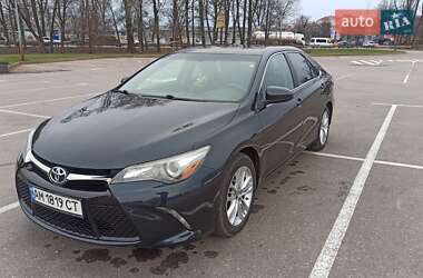 Седан Toyota Camry 2014 в Киеве
