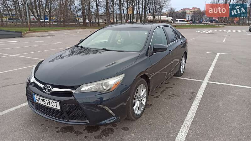 Седан Toyota Camry 2014 в Києві