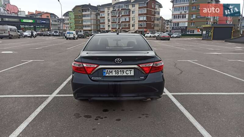 Седан Toyota Camry 2014 в Києві