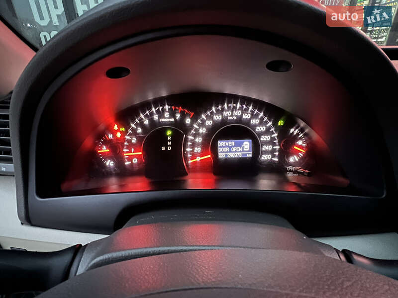 Седан Toyota Camry 2008 в Белогородке