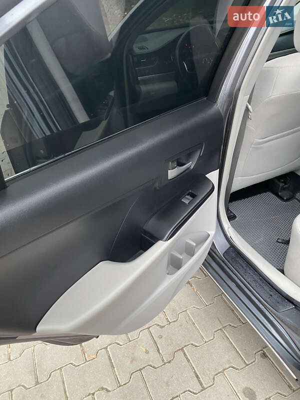Седан Toyota Camry 2013 в Тернополе