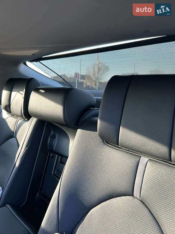 Седан Toyota Camry 2021 в Броварах