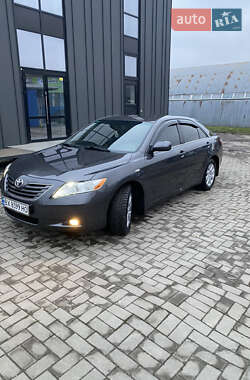 Седан Toyota Camry 2007 в Хмельницком