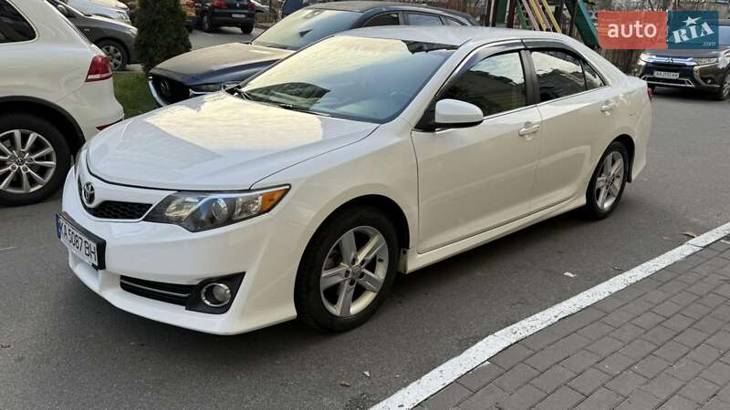 Toyota Camry 2013