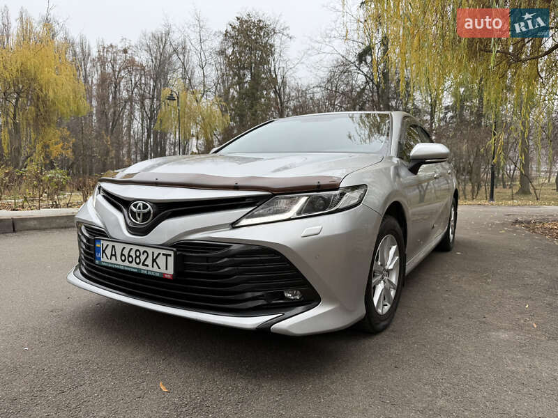 Toyota Camry 2017