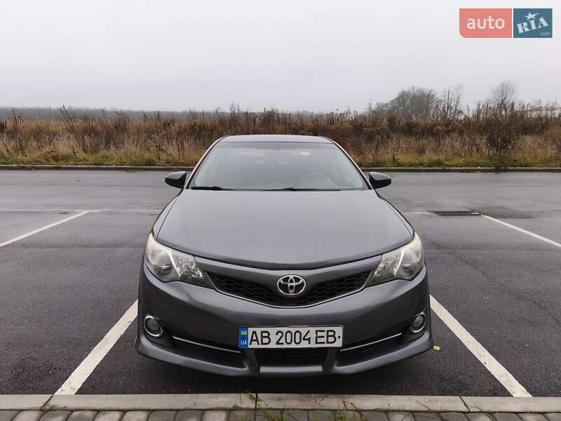 Toyota Camry 2014