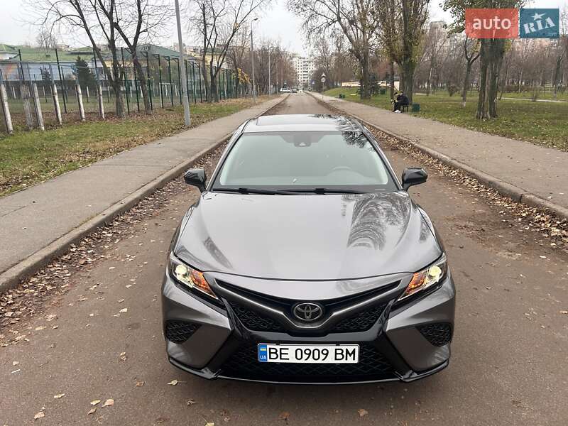 Седан Toyota Camry 2019 в Киеве фото 21 Седан Toyota Camry 2019 в Киеве