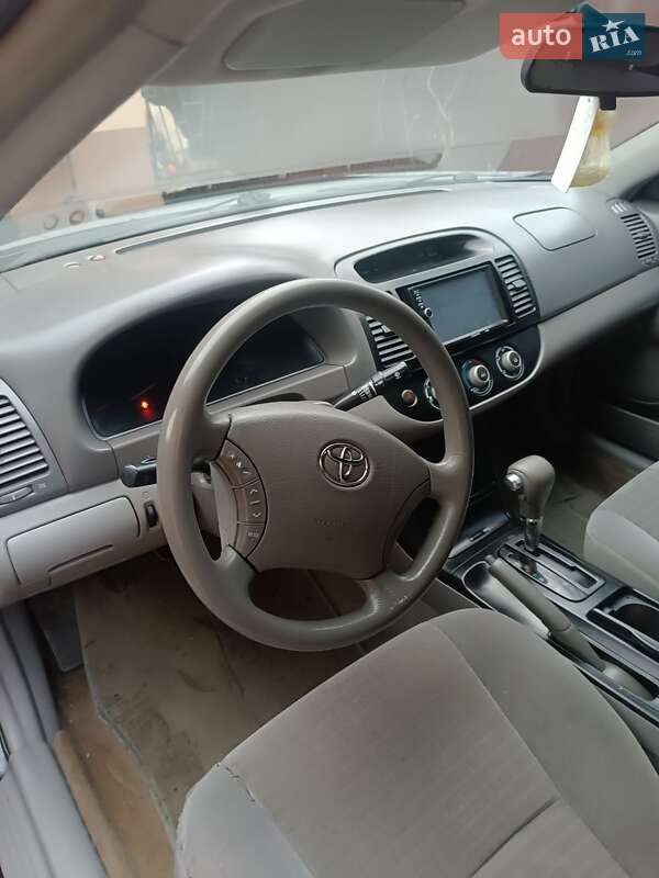 Седан Toyota Camry 2006 в Буске