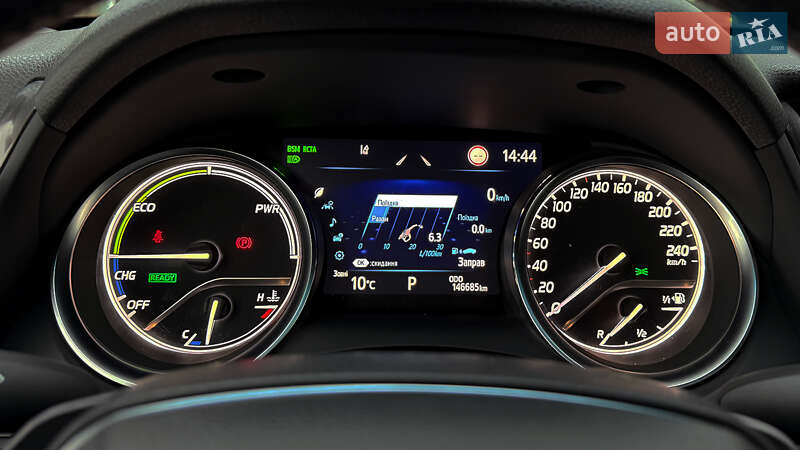 Седан Toyota Camry 2021 в Ровно