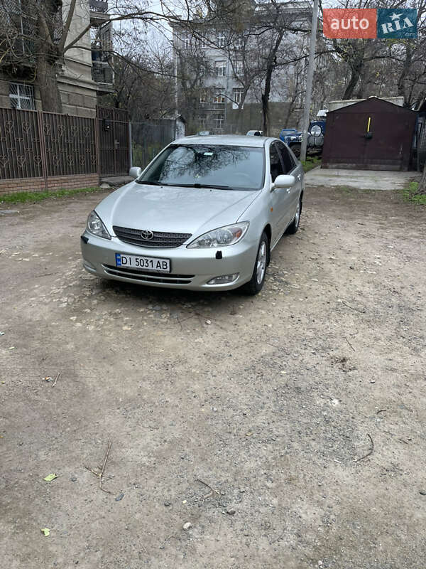 Седан Toyota Camry 2002 в Одессе