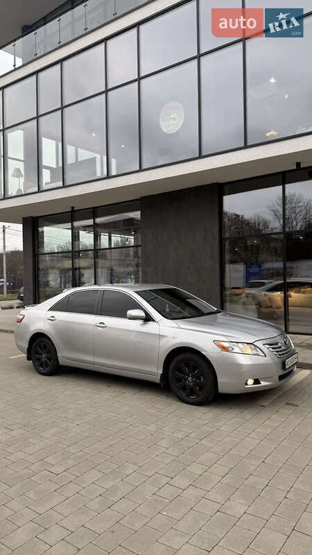 Седан Toyota Camry 2008 в Ужгороді