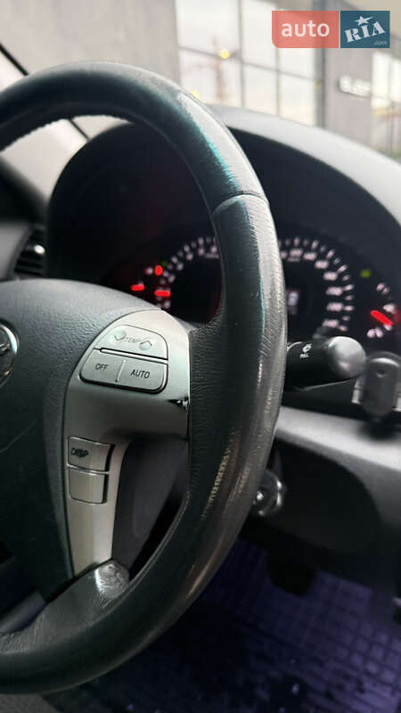 Седан Toyota Camry 2008 в Ужгороді