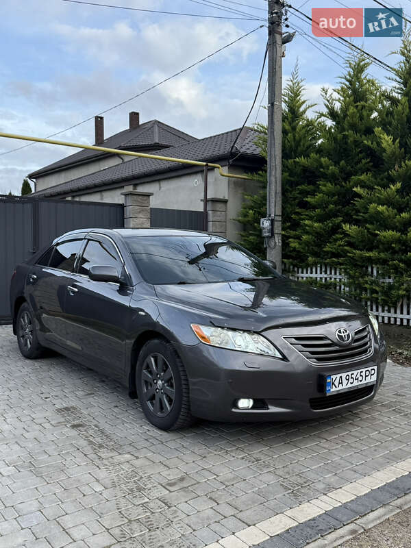 Седан Toyota Camry 2008 в Одессе