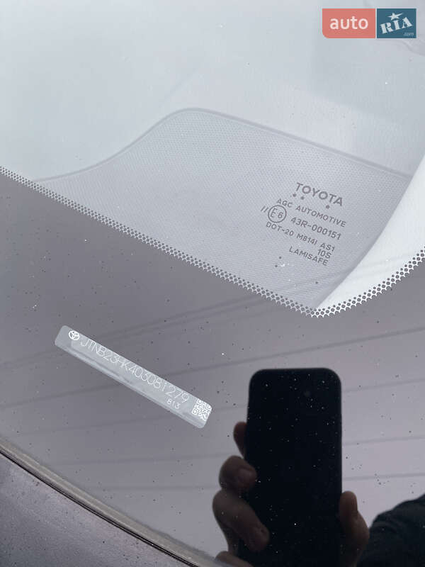 Седан Toyota Camry 2020 в Киеве