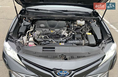 Седан Toyota Camry 2020 в Киеве