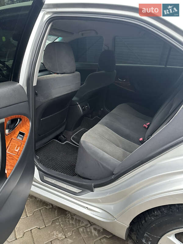 Седан Toyota Camry 2008 в Черновцах