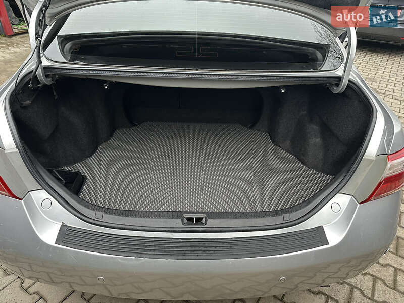 Седан Toyota Camry 2008 в Черновцах