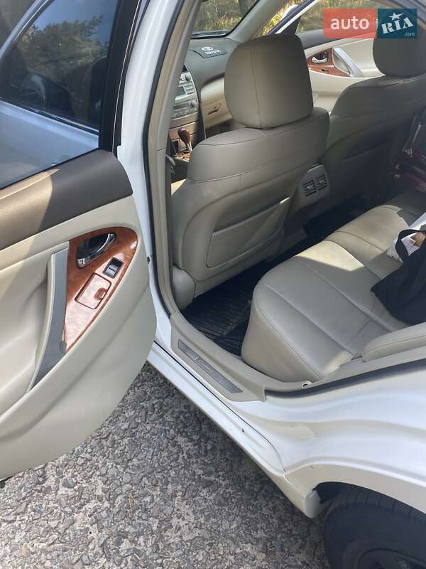 Седан Toyota Camry 2006 в Александрие