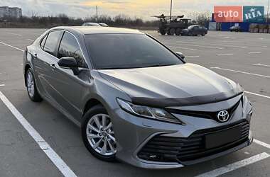 Седан Toyota Camry 2021 в Кропивницком