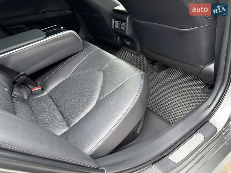 Седан Toyota Camry 2023 в Києві фото 50 Седан Toyota Camry 2023 в Києві