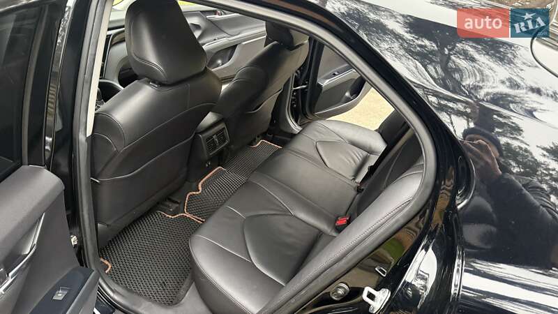Седан Toyota Camry 2019 в Киеве фото 19 Седан Toyota Camry 2019 в Киеве