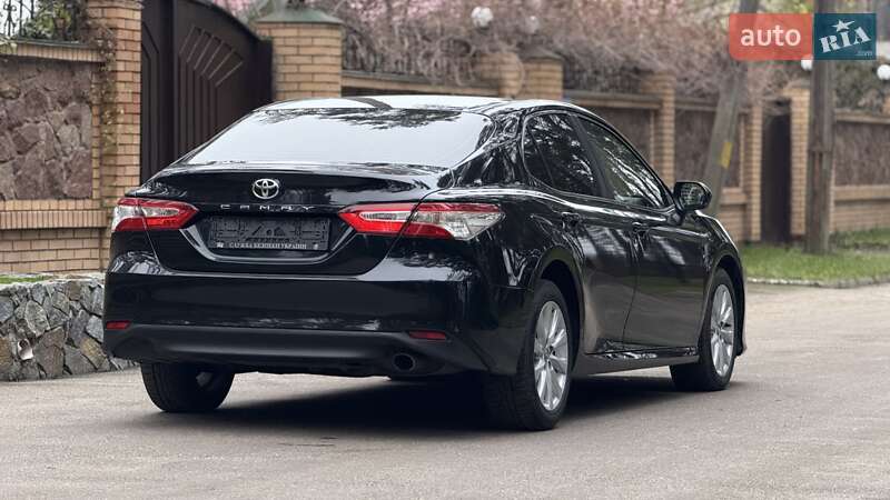 Седан Toyota Camry 2019 в Киеве фото 16 Седан Toyota Camry 2019 в Киеве