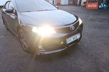 Седан Toyota Camry 2013 в Харкові