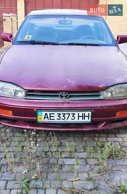 Седан Toyota Camry 1994 в Дніпрі