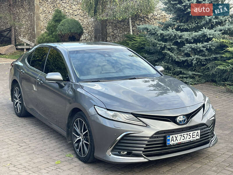 Седан Toyota Camry 2023 в Ровно фото 14 Седан Toyota Camry 2023 в Ровно