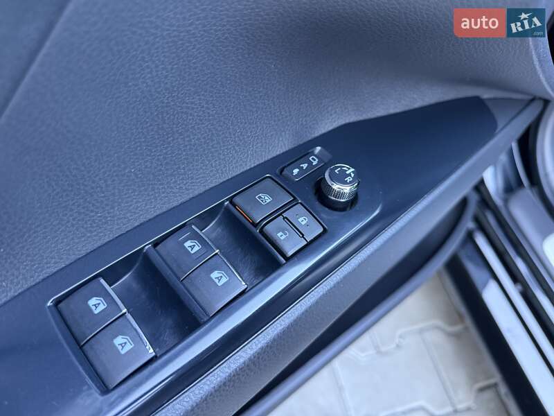 Седан Toyota Camry 2020 в Днепре фото 15 Седан Toyota Camry 2020 в Днепре