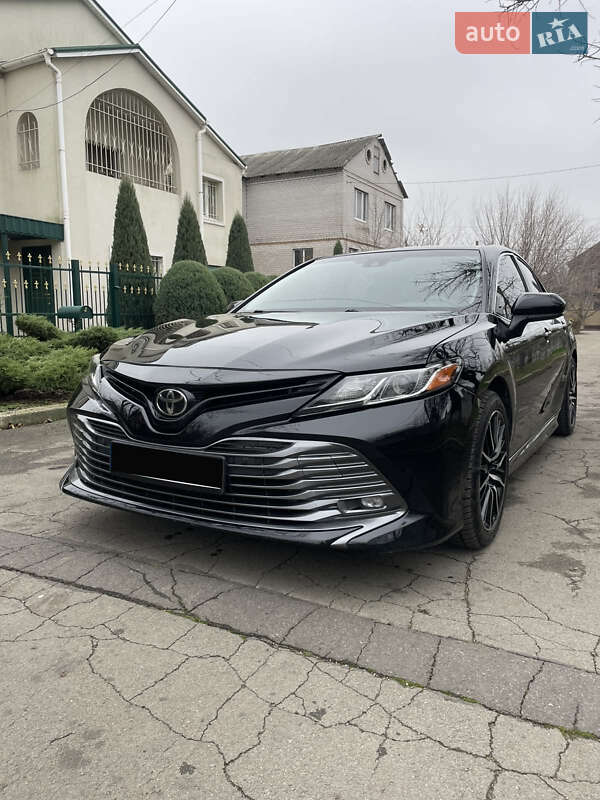 Toyota Camry 2017
