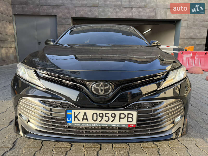 Седан Toyota Camry 2018 в Киеве фото 11 Седан Toyota Camry 2018 в Киеве