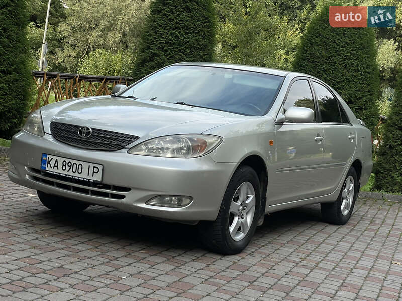 Седан Toyota Camry 2002 в Дрогобыче