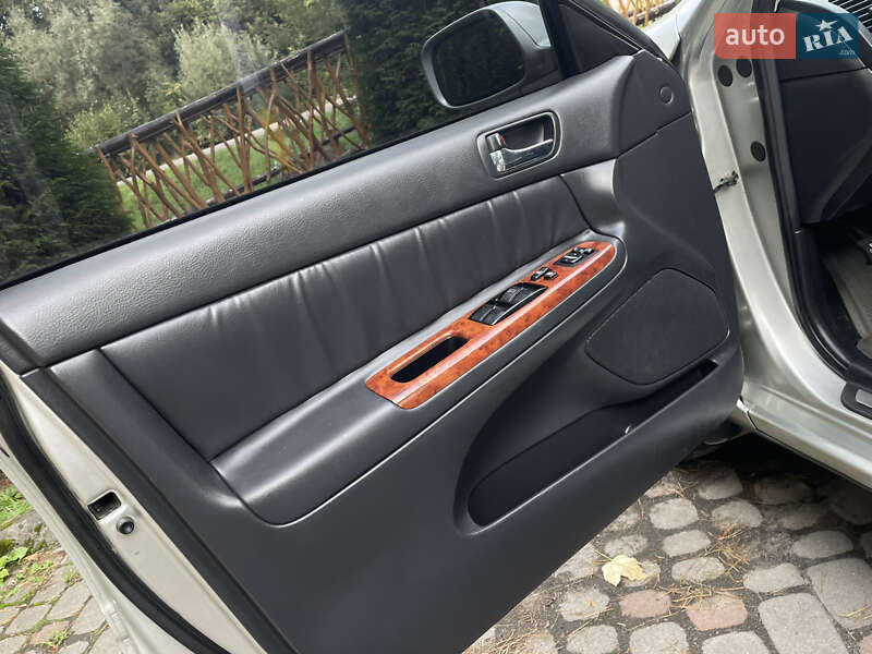 Седан Toyota Camry 2002 в Дрогобыче