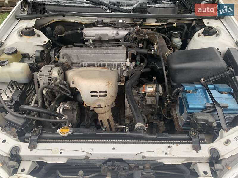 Седан Toyota Camry 1999 в Одессе