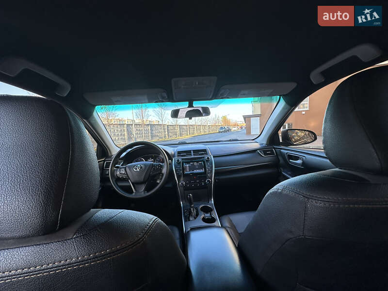 Седан Toyota Camry 2014 в Києві фото 28 Седан Toyota Camry 2014 в Києві