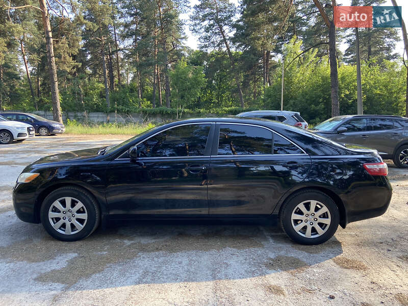 Седан Toyota Camry 2008 в Києві