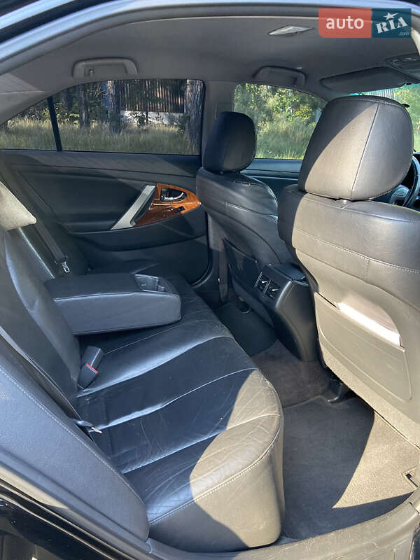 Седан Toyota Camry 2008 в Києві