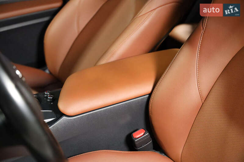 Седан Toyota Camry 2017 в Луцке фото 19 Седан Toyota Camry 2017 в Луцке