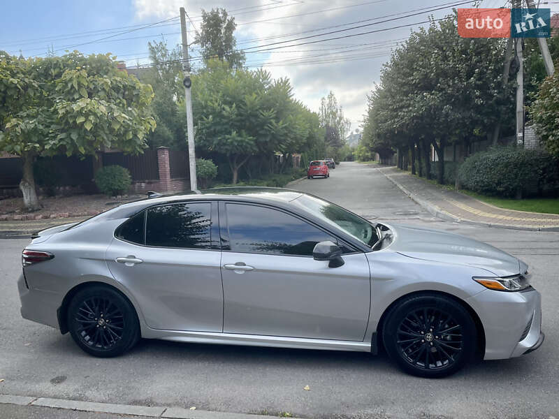 Седан Toyota Camry 2020 в Киеве фото 12 Седан Toyota Camry 2020 в Киеве